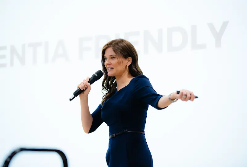 Natali Edmonds Presenting a Talk at Dementia Friendly Tempe